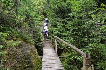 Češka Chata Police nad Metují, Eksterier